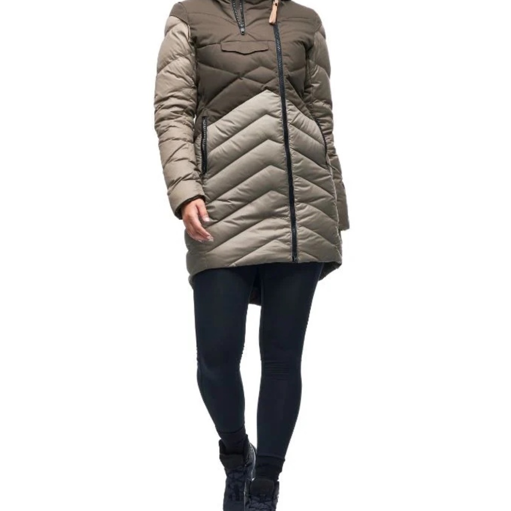 Elegant Women's Two-Tone Quilted Puffer Jacket